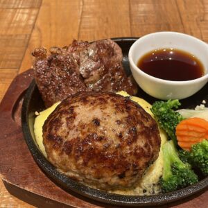 京都駅近くにある肉カフェ「NICK STOCK イオンモールKYOTO店」で提供するハンバーグのイメージ画像